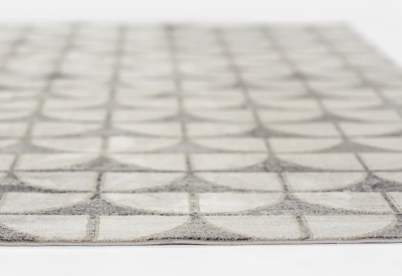 Mazen Black 5'1 x 7'7 Rug - Thumbnail - Image 6