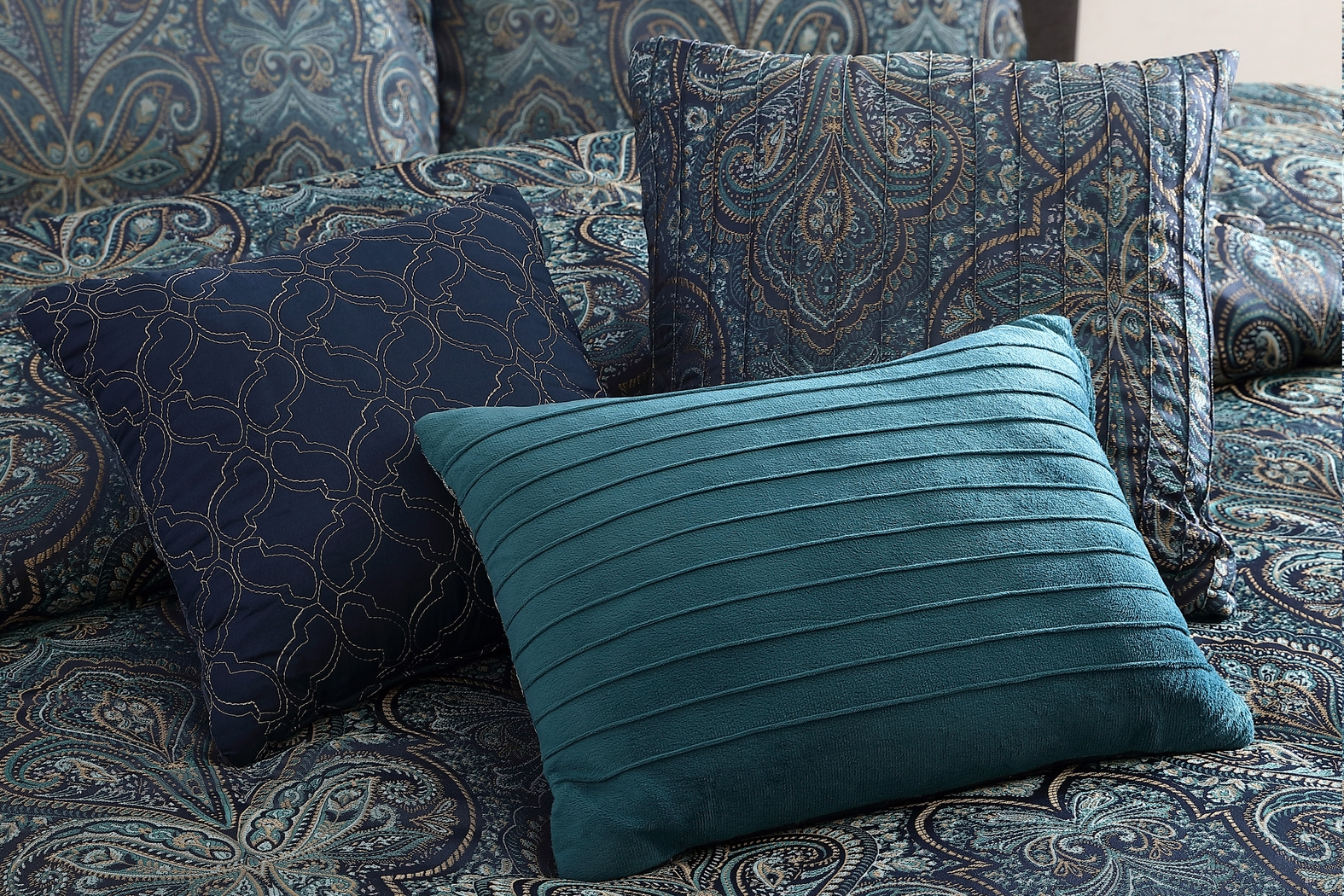 McKillop Teal 7 Pc Full/Queen Comforter Set - Thumbnail - Image 5