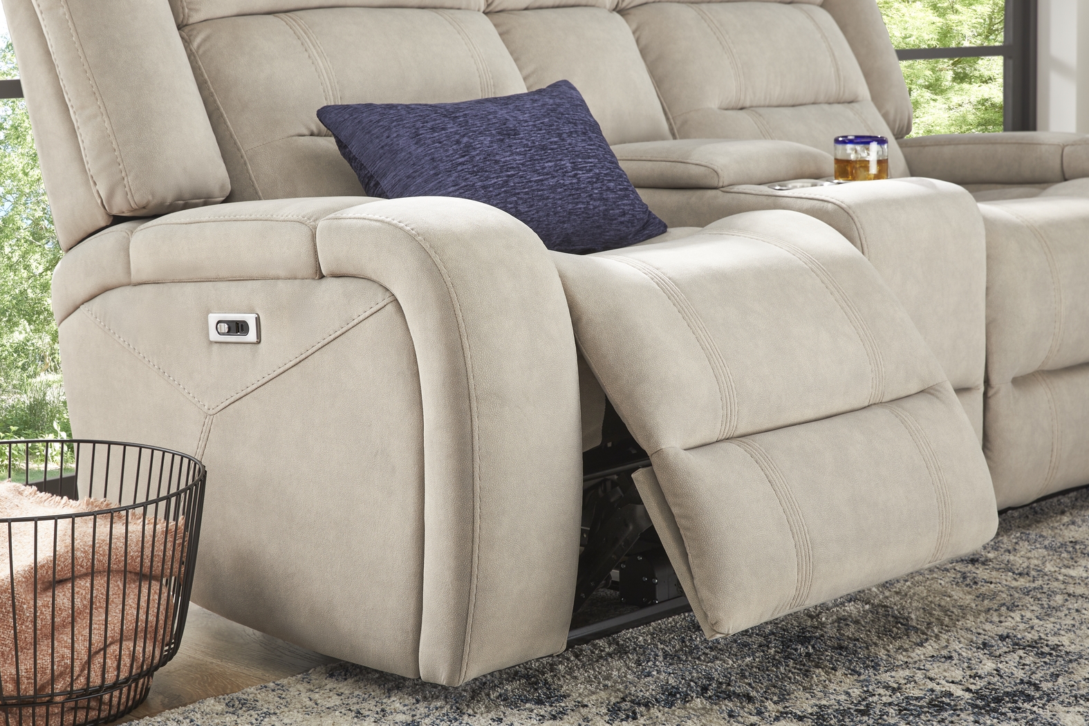 McKinley Beige 5 Pc Power Reclining Living Room - Thumbnail - Image 15