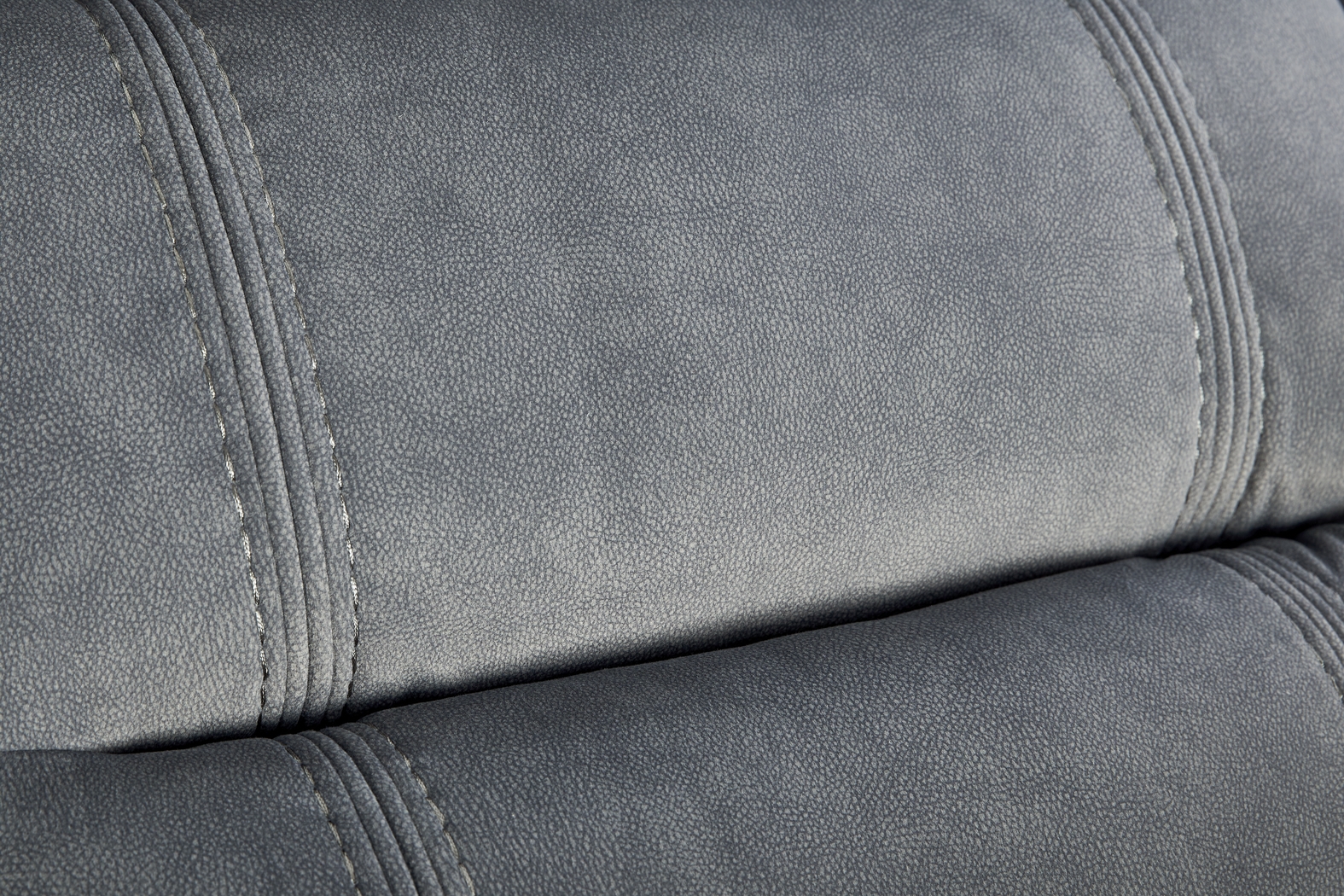 McKinley Graphite Loveseat - Thumbnail - Image 3
