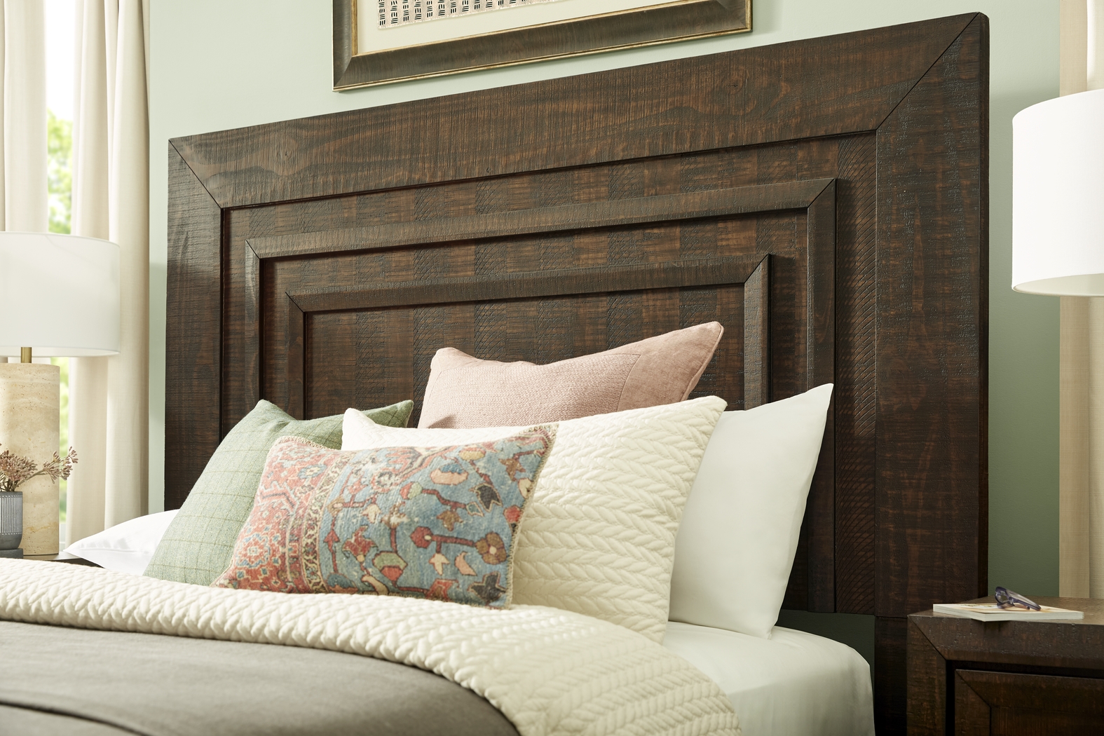 Mckinnon Dark Brown 3 Pc King Platform Bed - Thumbnail - Image 3