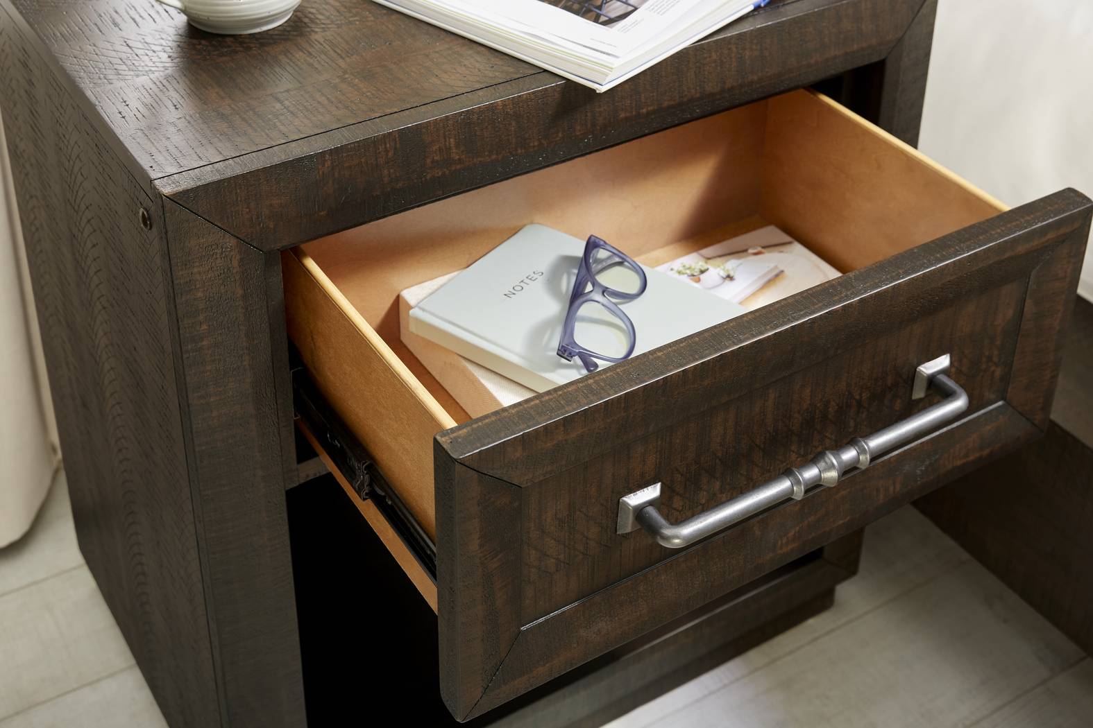 Mckinnon Dark Brown 5 Pc Queen Platform Bedroom - Thumbnail - Image 7