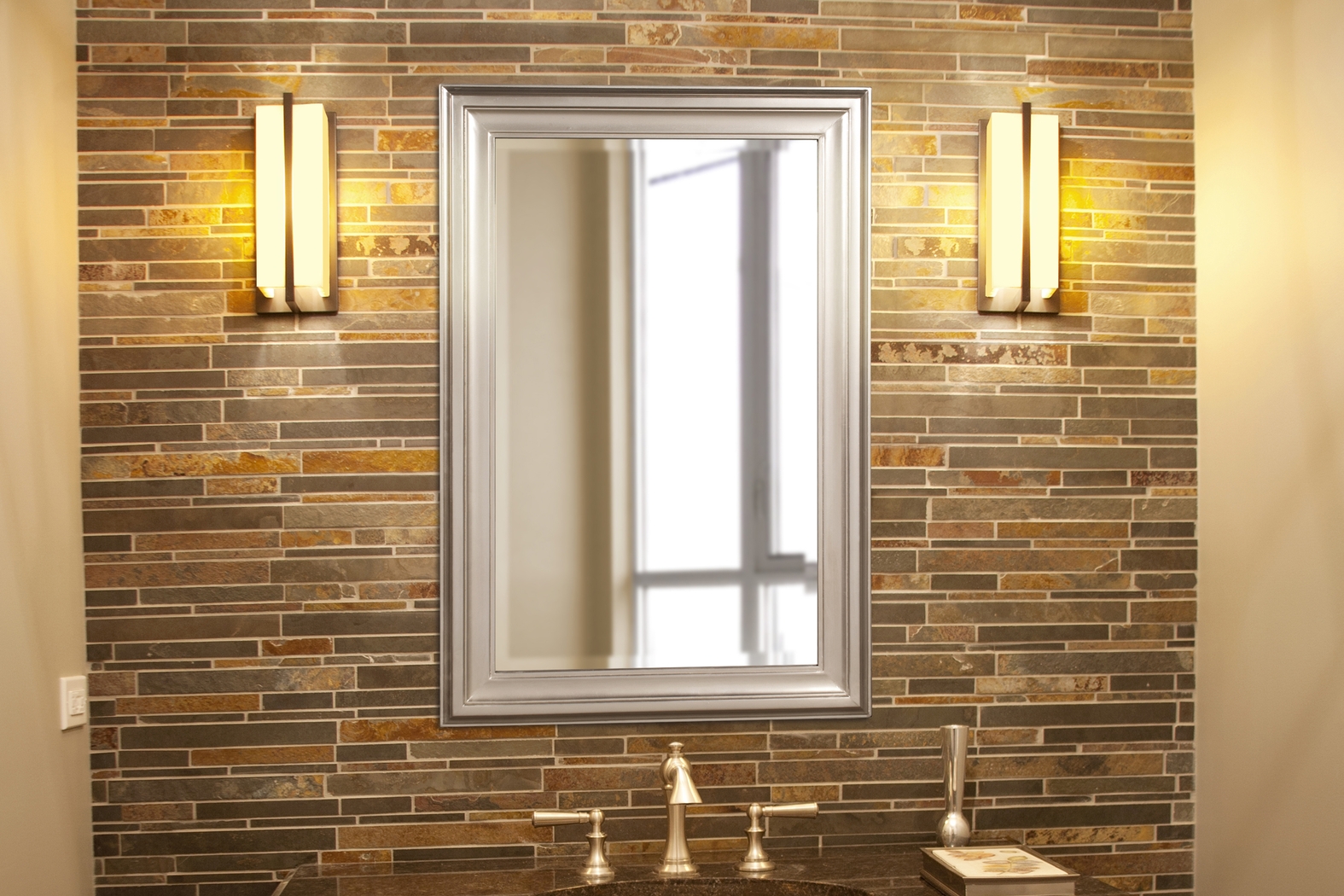 Meldred Silver Mirror - Thumbnail - Image 3