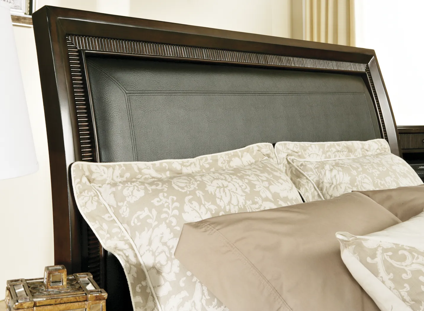 Melrose Hill 3 Pc King Bed - Thumbnail - Image 2