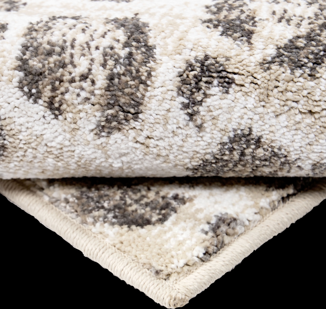 Merike Gray 5'3 x 7'6 Rug - Thumbnail - Image 5