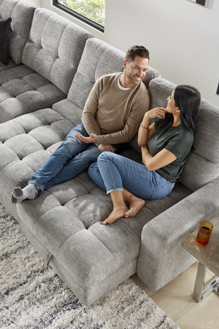 Meriwether Gray 7 Pc Power Slider Sectional - Image 16
