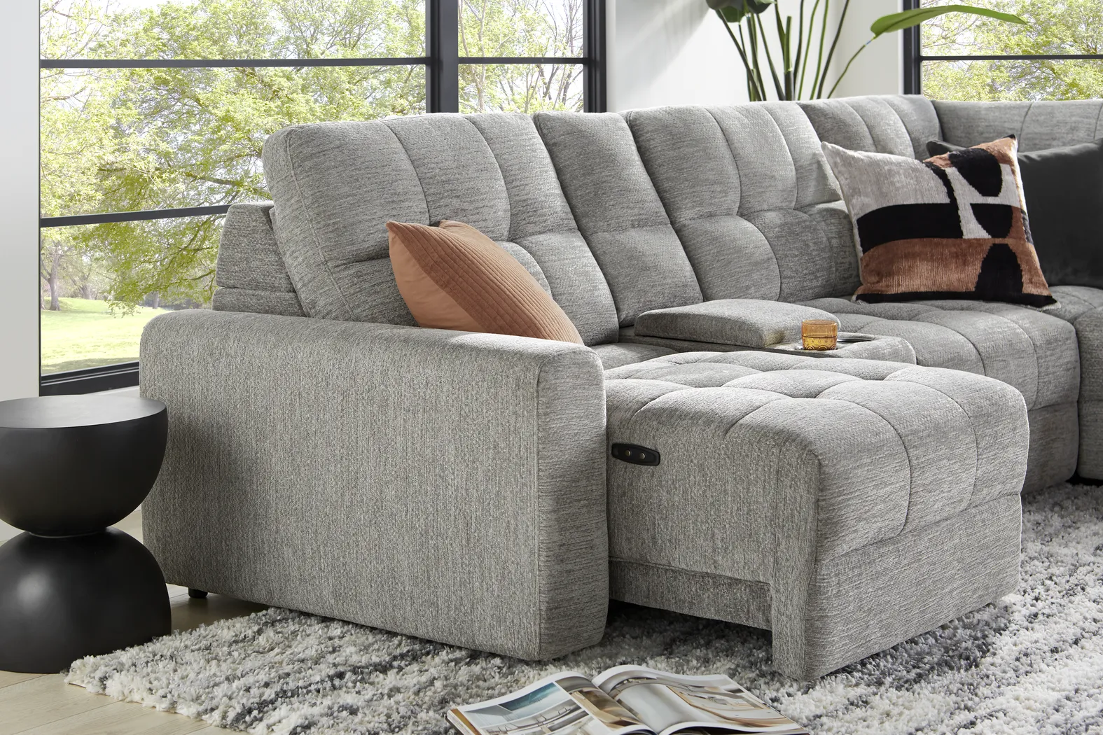 Meriwether Gray 7 Pc Power Slider Sectional - Image 12