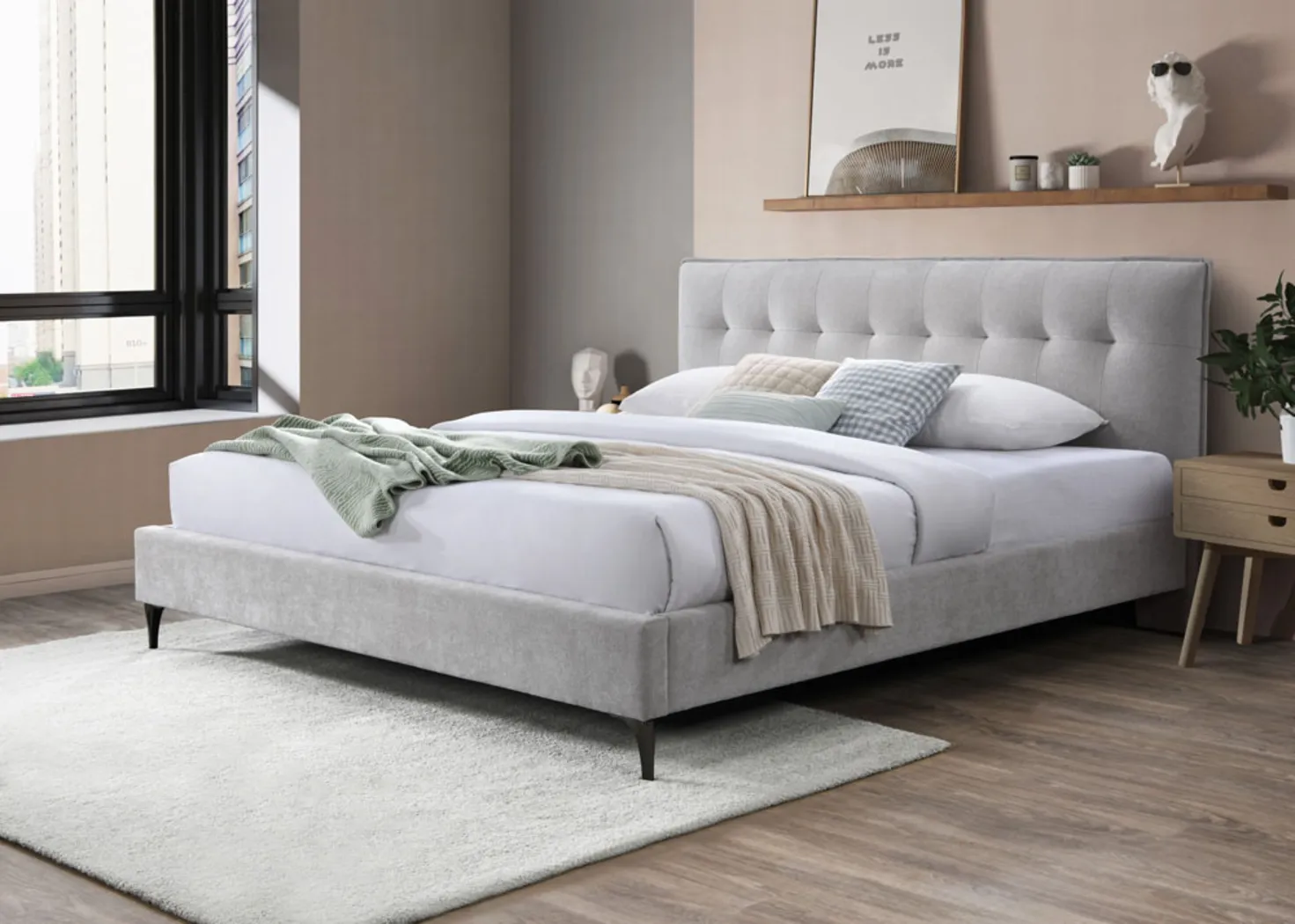 Merrael Gray Queen Bed - Thumbnail - Image 2