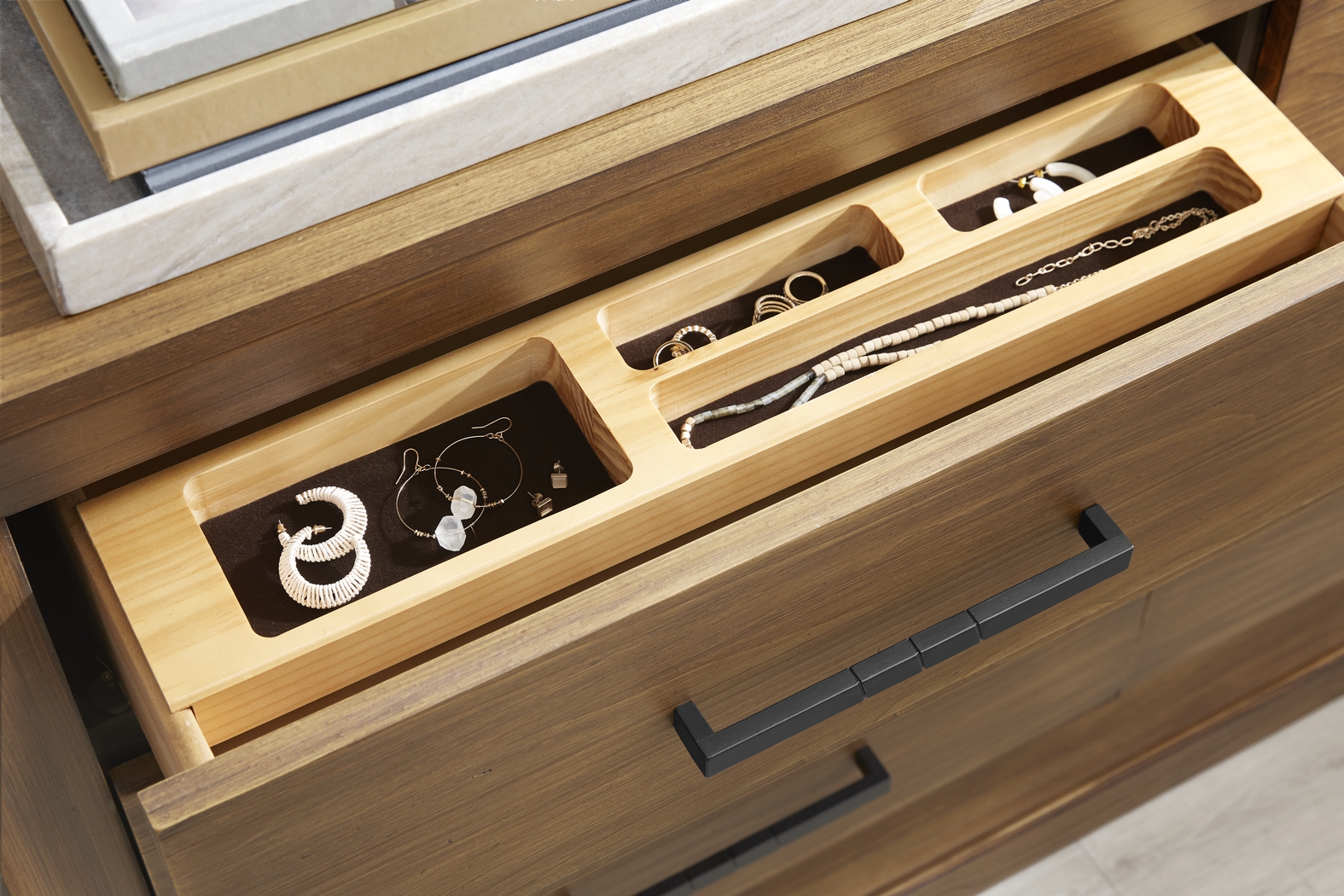 Midnight Jewel Honey 5 Pc Queen Panel Bedroom - Thumbnail - Image 7