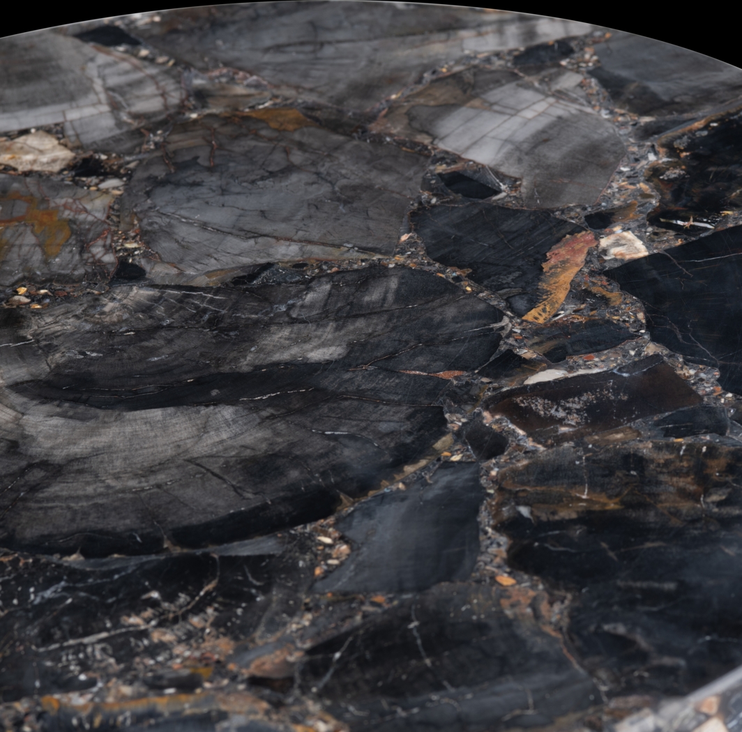 Millersburg Black End Table - Thumbnail - Image 3