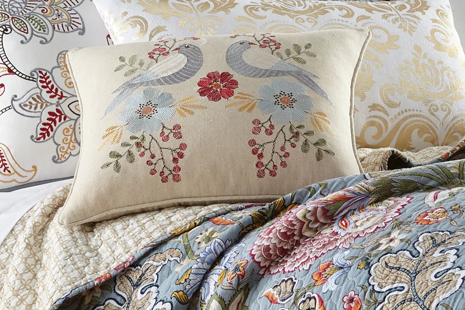 Mimmo Beige Accent Pillow - Thumbnail - Image 3