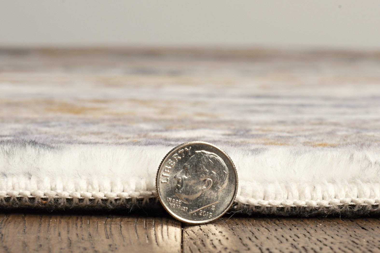 Minky Daybreak Gray 7'6"x10' Rug - Thumbnail - Image 4