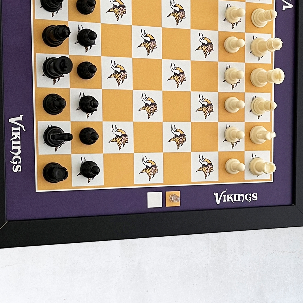 Minnesota Vikings Wall Chess Set - Thumbnail - Image 4