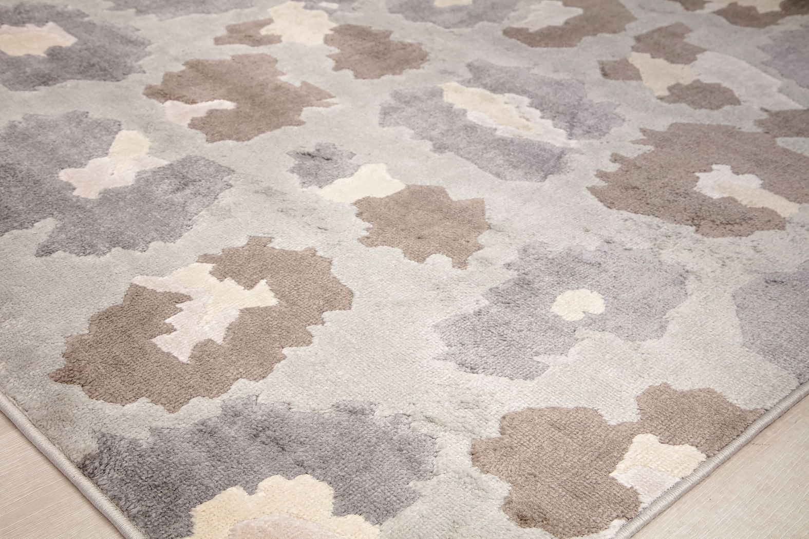 Minoro Gray 5' x 7' Rug - Thumbnail - Image 6