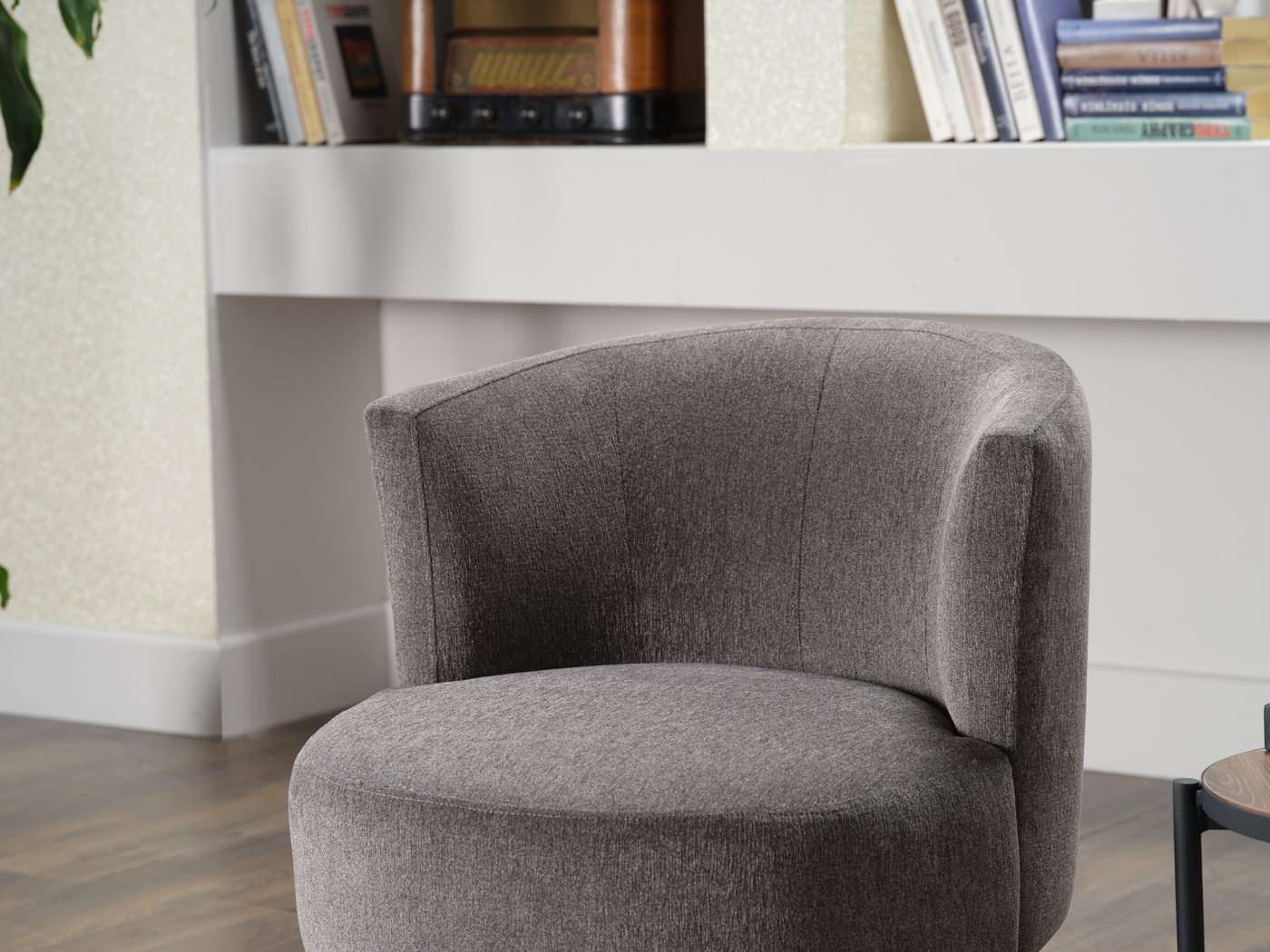 Minoso Gray Accent Chair - Thumbnail - Image 4