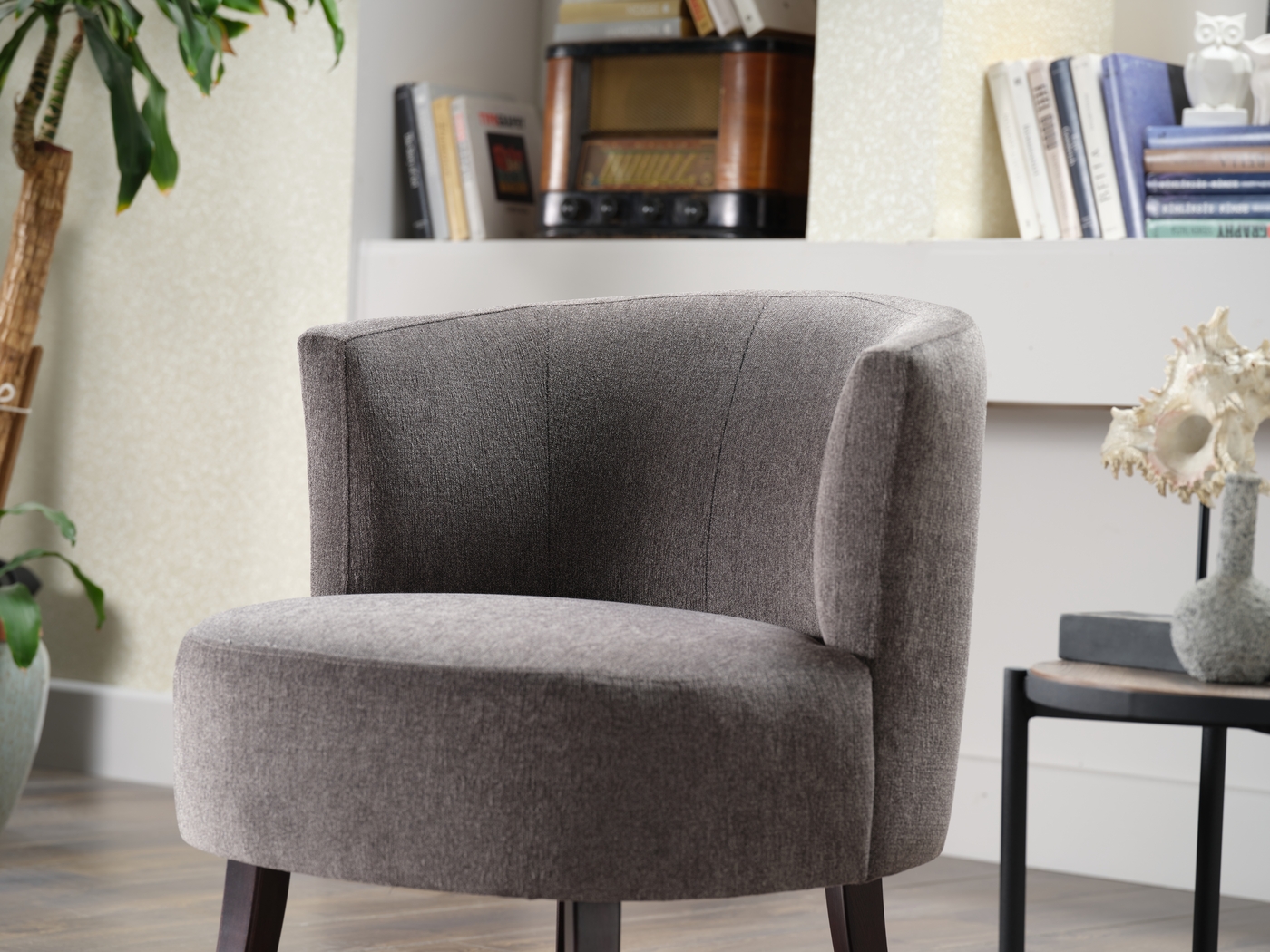 Minoso Gray Accent Chair - Thumbnail - Image 5
