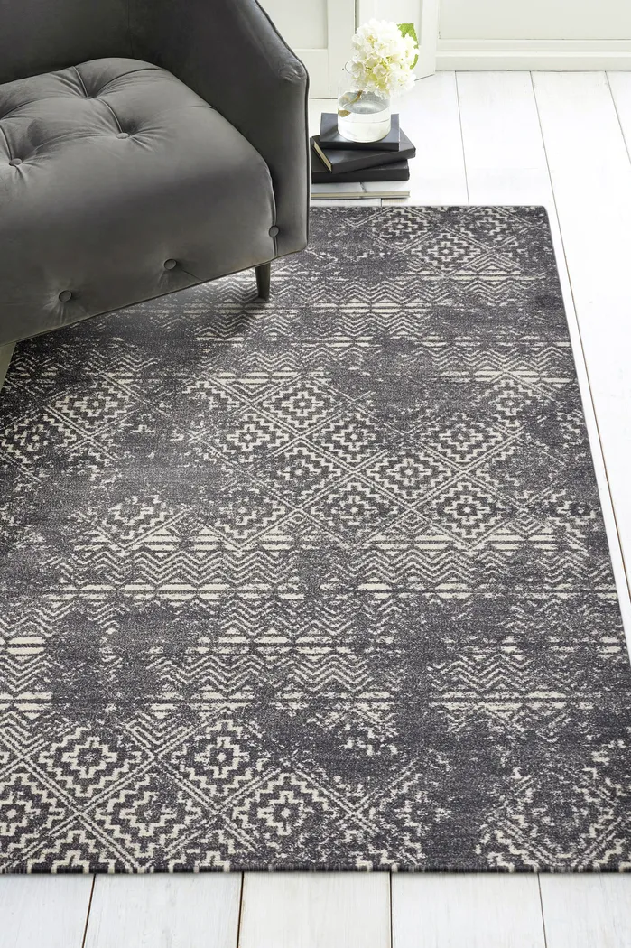 Mirren Gray 5'3 x 7'7 Rug - Thumbnail - Image 2