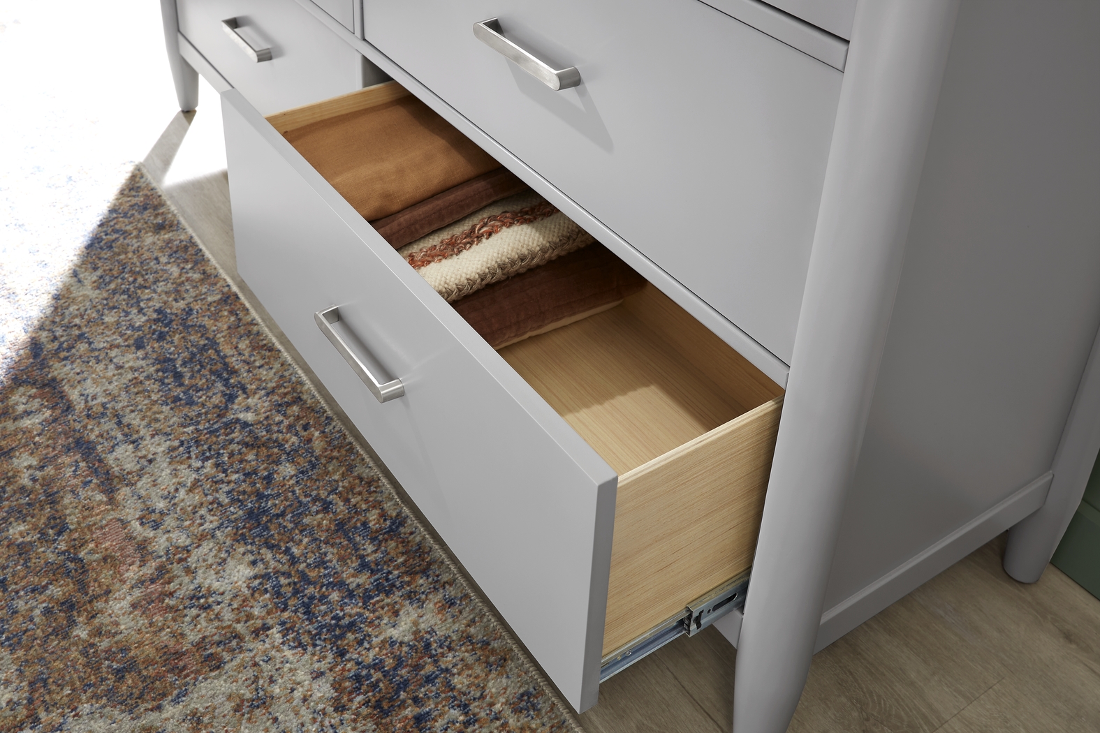 Modern Villa Light Gray 7 Pc King Panel Bedroom - Thumbnail - Image 7