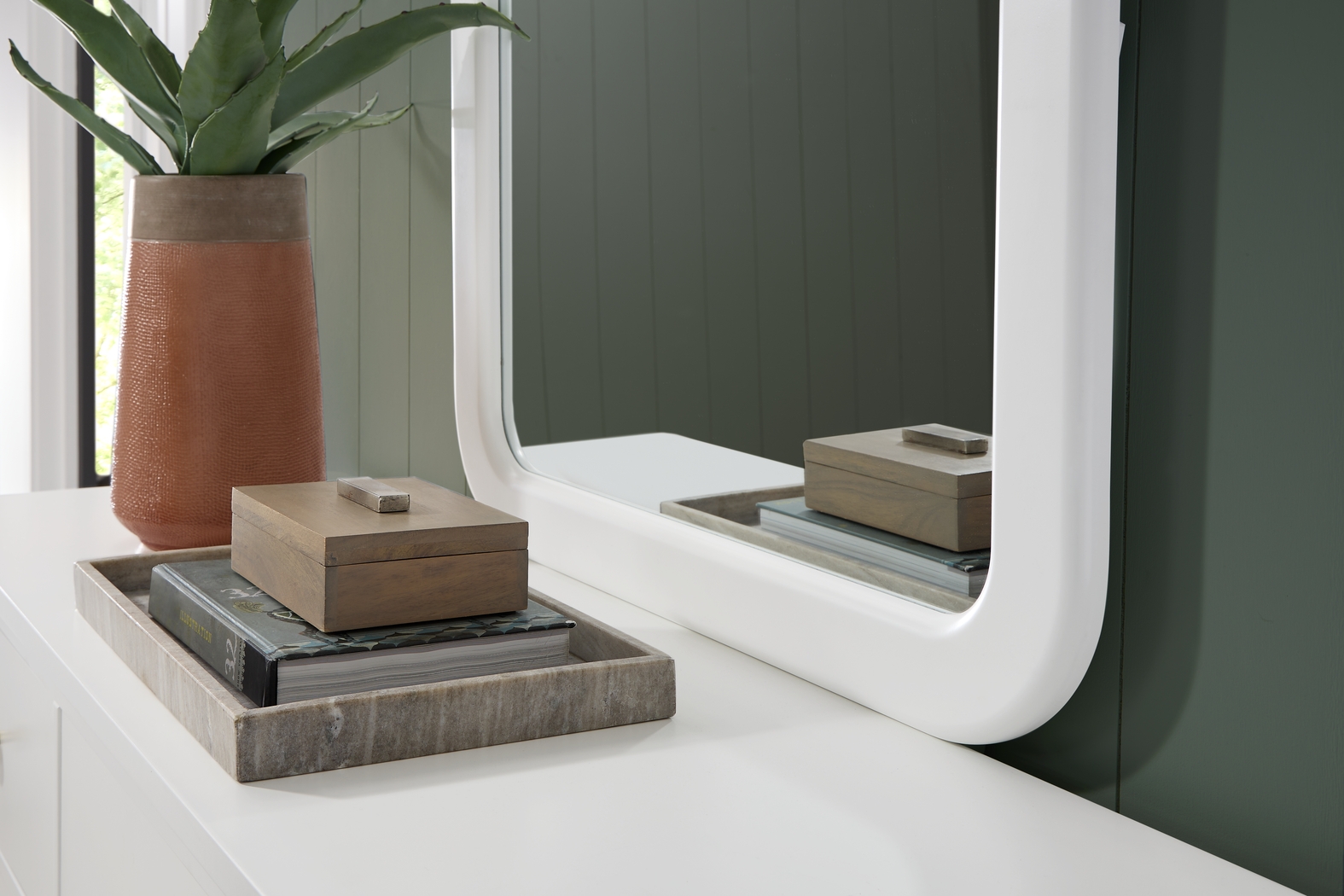 Modern Villa White 5 Pc King Panel Bedroom - Thumbnail - Image 9