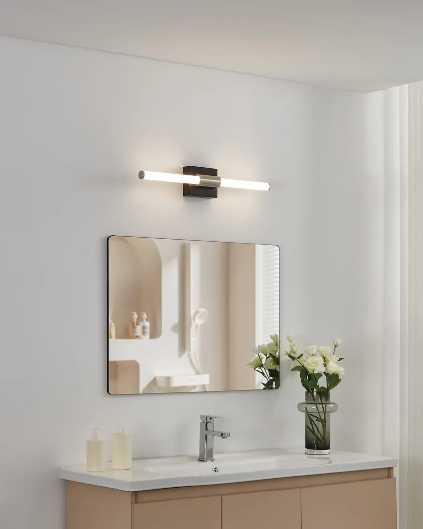 Mohican Alley Silver Sconce - Thumbnail - Image 2