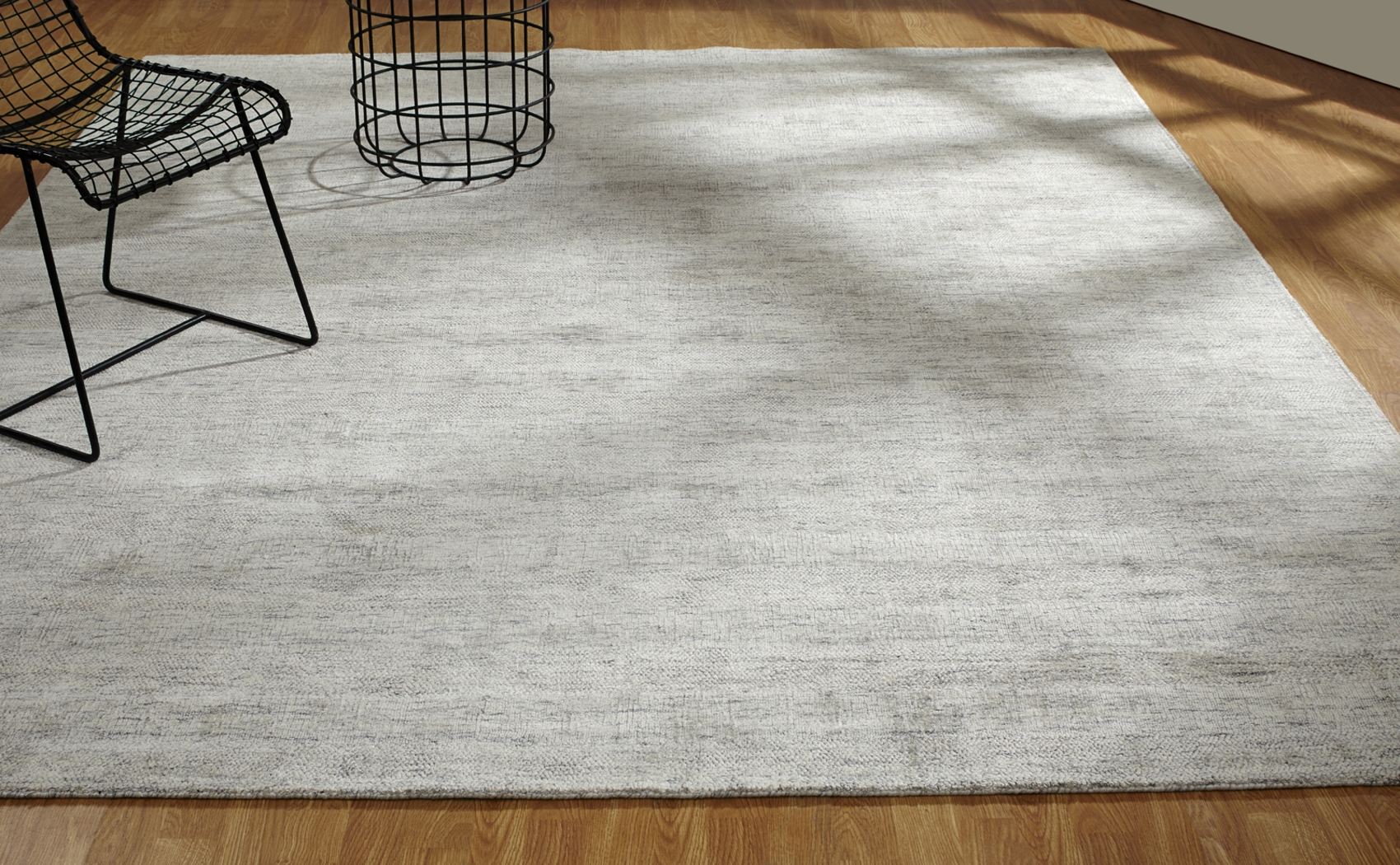 Moncha Light Gray 3'6 x 5'6 Rug - Thumbnail - Image 2