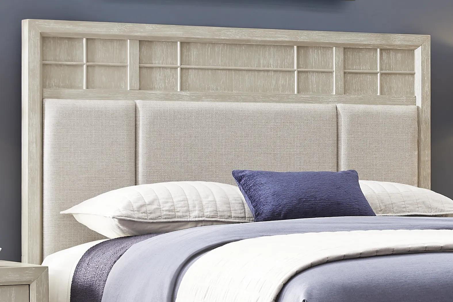 Monroe Heights Gray 5 Pc Queen Bedroom - Thumbnail - Image 4