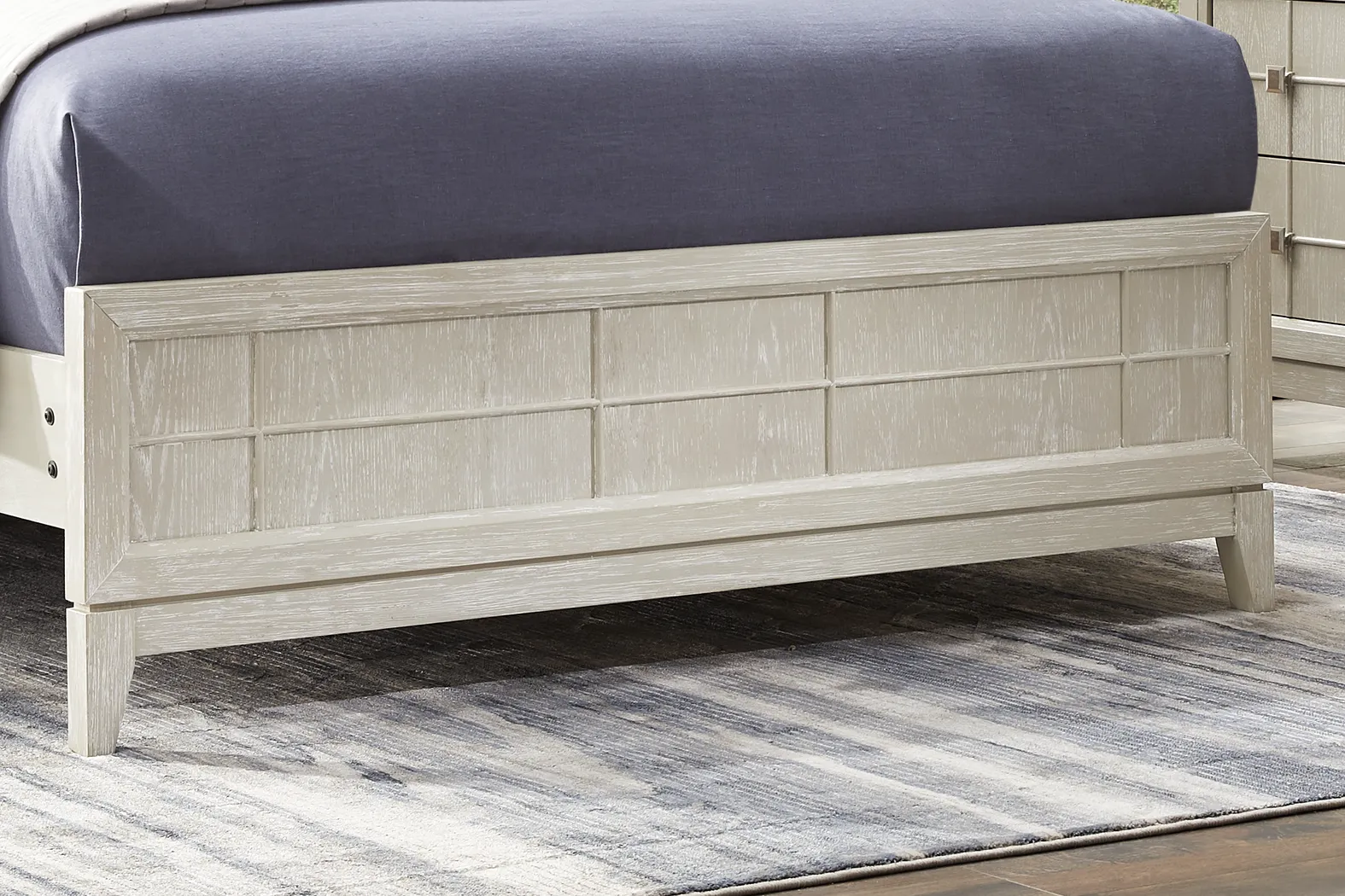 Monroe Heights Gray 5 Pc Queen Bedroom - Thumbnail - Image 5