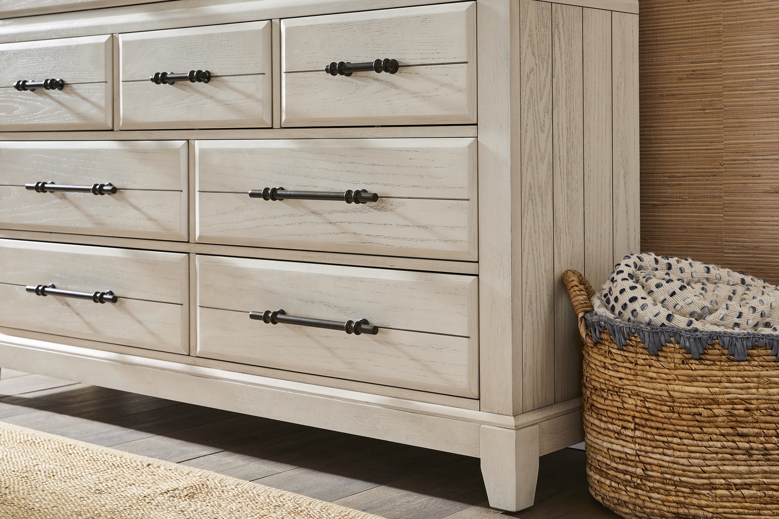 Montana Ridge White 7 Pc King Panel Bedroom - Thumbnail - Image 6