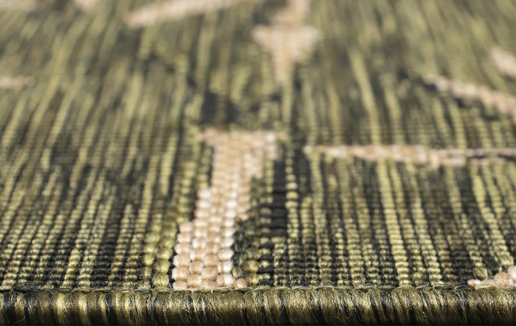 Montdover Green 6'6 x 9'4 Indoor/Outdoor Rug - Thumbnail - Image 6