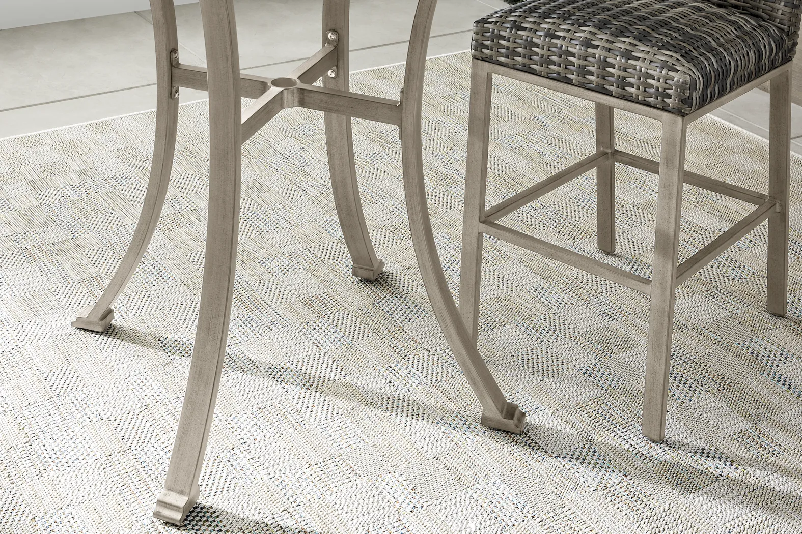 Montecello Gray 5 Pc Round Outdoor Bar Height Dining Set - Thumbnail - Image 4