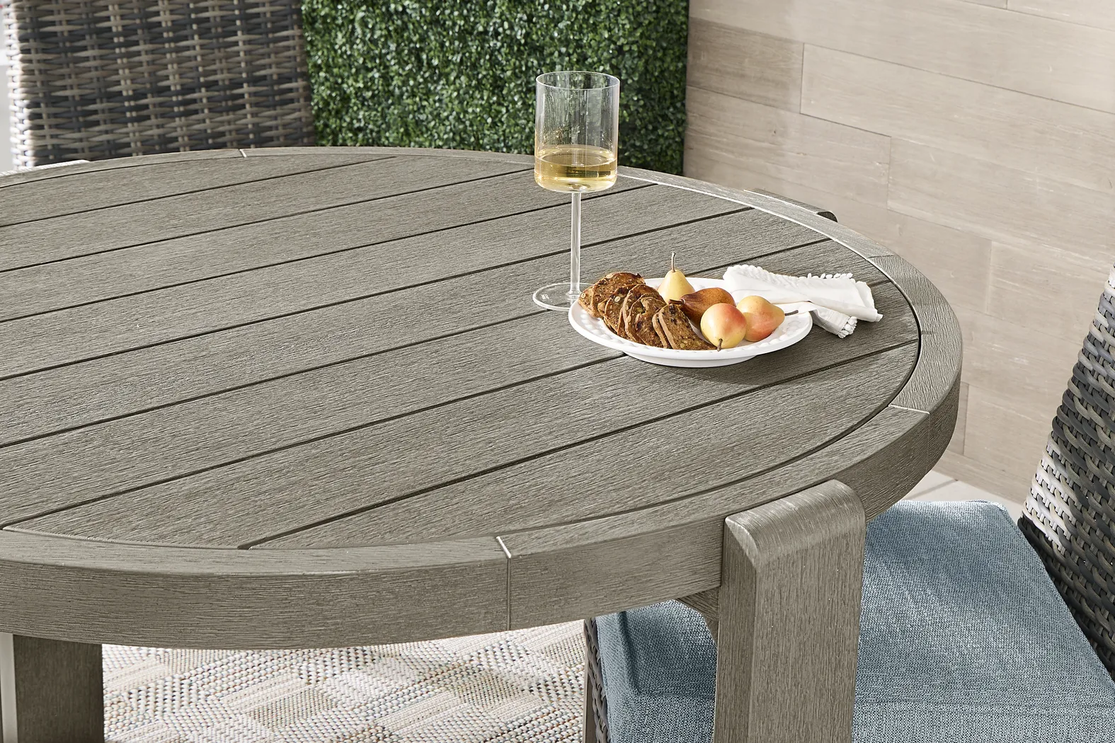 Montecello Gray 5 Pc Round Outdoor Dining Set with Twine Cushions - Thumbnail - Image 3