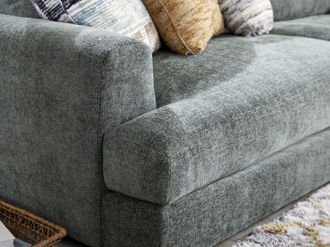 Montecito Charcoal 7 Pc Sectional Living Room - Thumbnail - Image 5