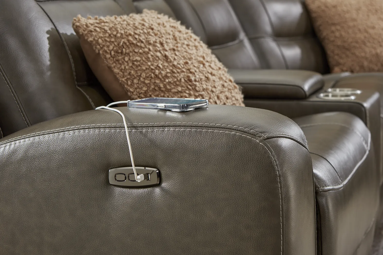  Montero Sectional - Thumbnail - Image 10