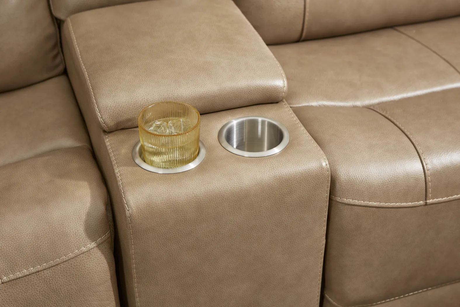 Montero Sand Leather 6 Pc Dual Power Reclining Sectional - Image 5