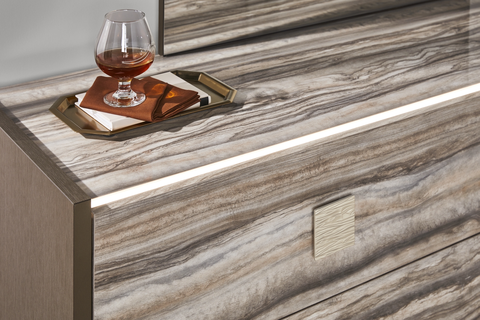 Monterosso Tan Dresser - Thumbnail - Image 4