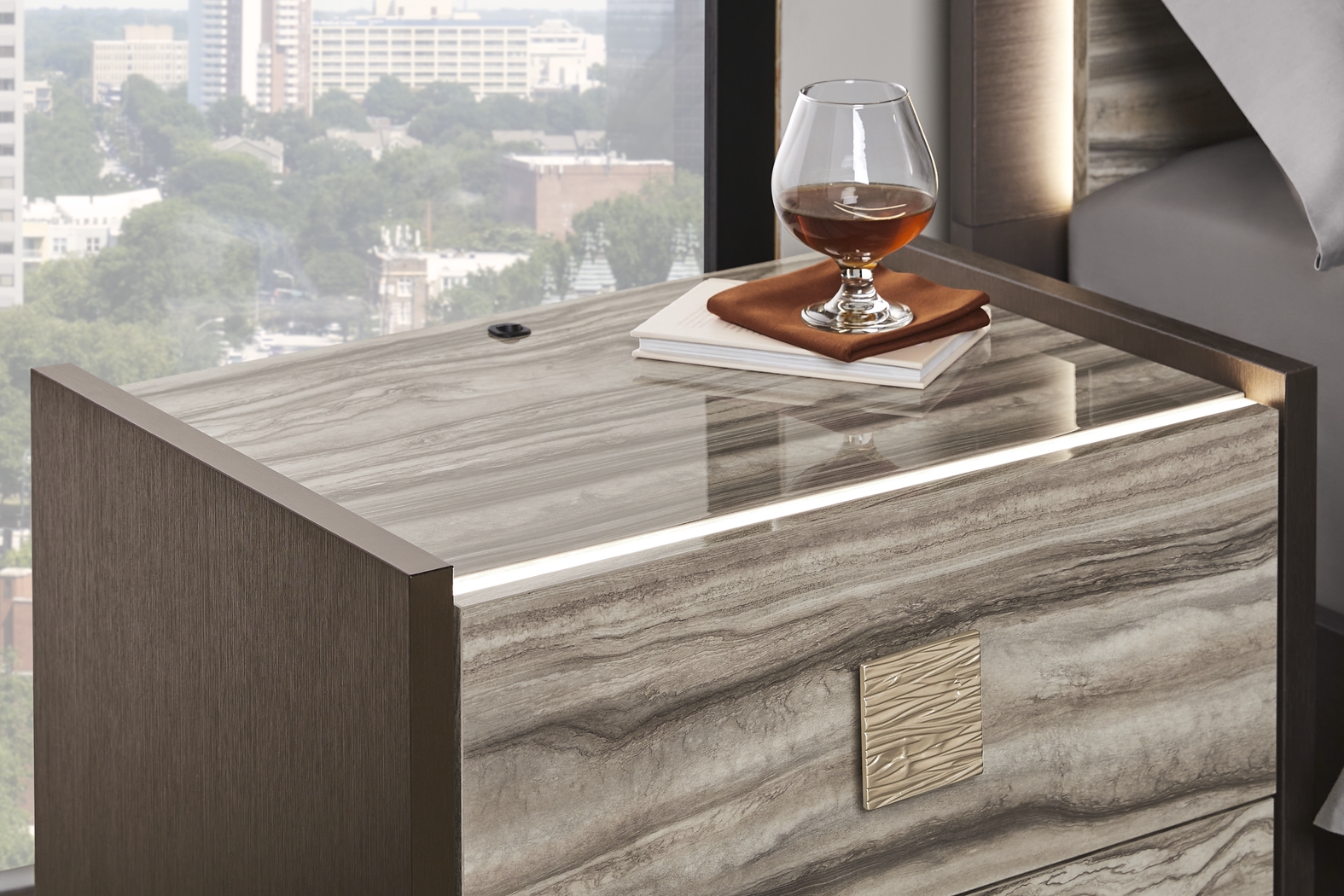 Monterosso Tan 8 Pc King Panel Bedroom with Electric Fireplace - Thumbnail - Image 14