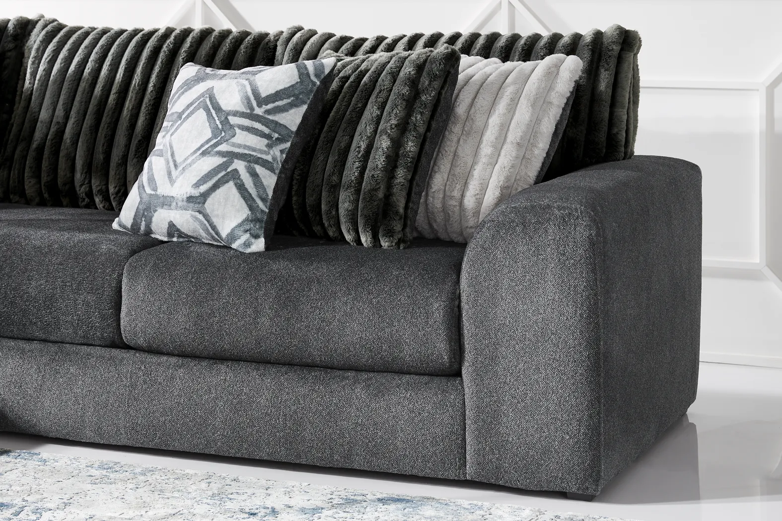 Moreau Street Black 6 Pc Sectional Living Room - Thumbnail - Image 3