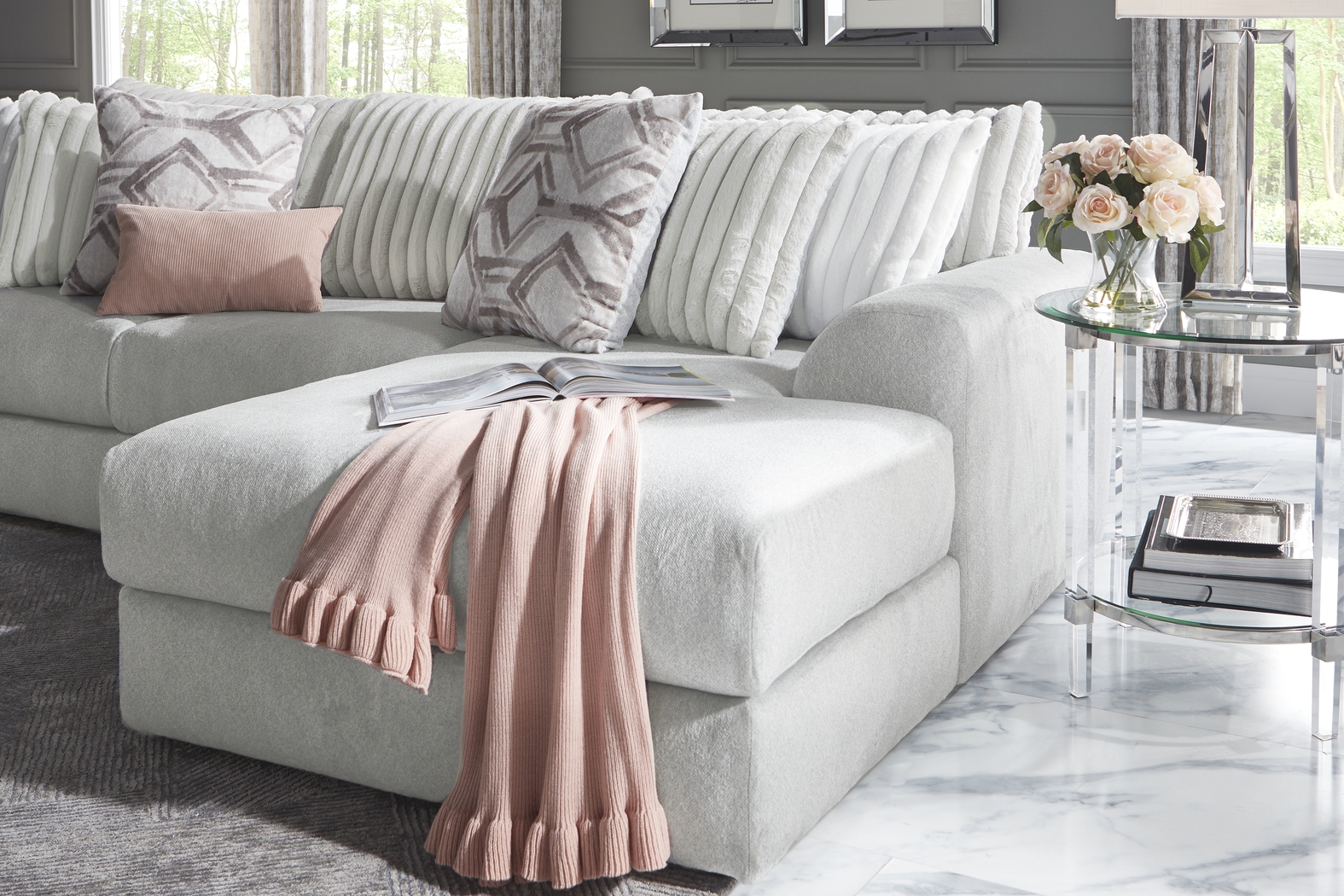 Moreau Street Gray 6 Pc Sectional Living Room - Thumbnail - Image 5