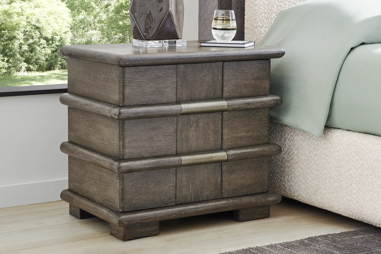 Moreno Brown 5 Pc Queen Upholstered Bedroom - Thumbnail - Image 9