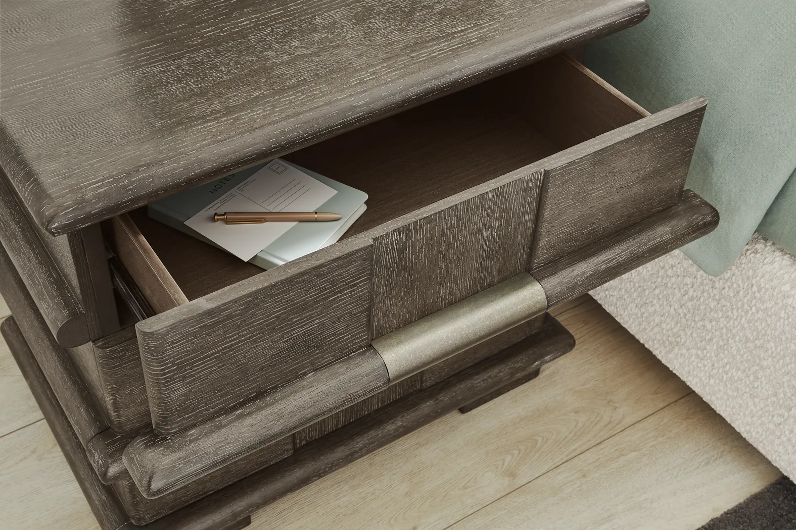 Moreno Brown 5 Pc Queen Upholstered Bedroom - Thumbnail - Image 10