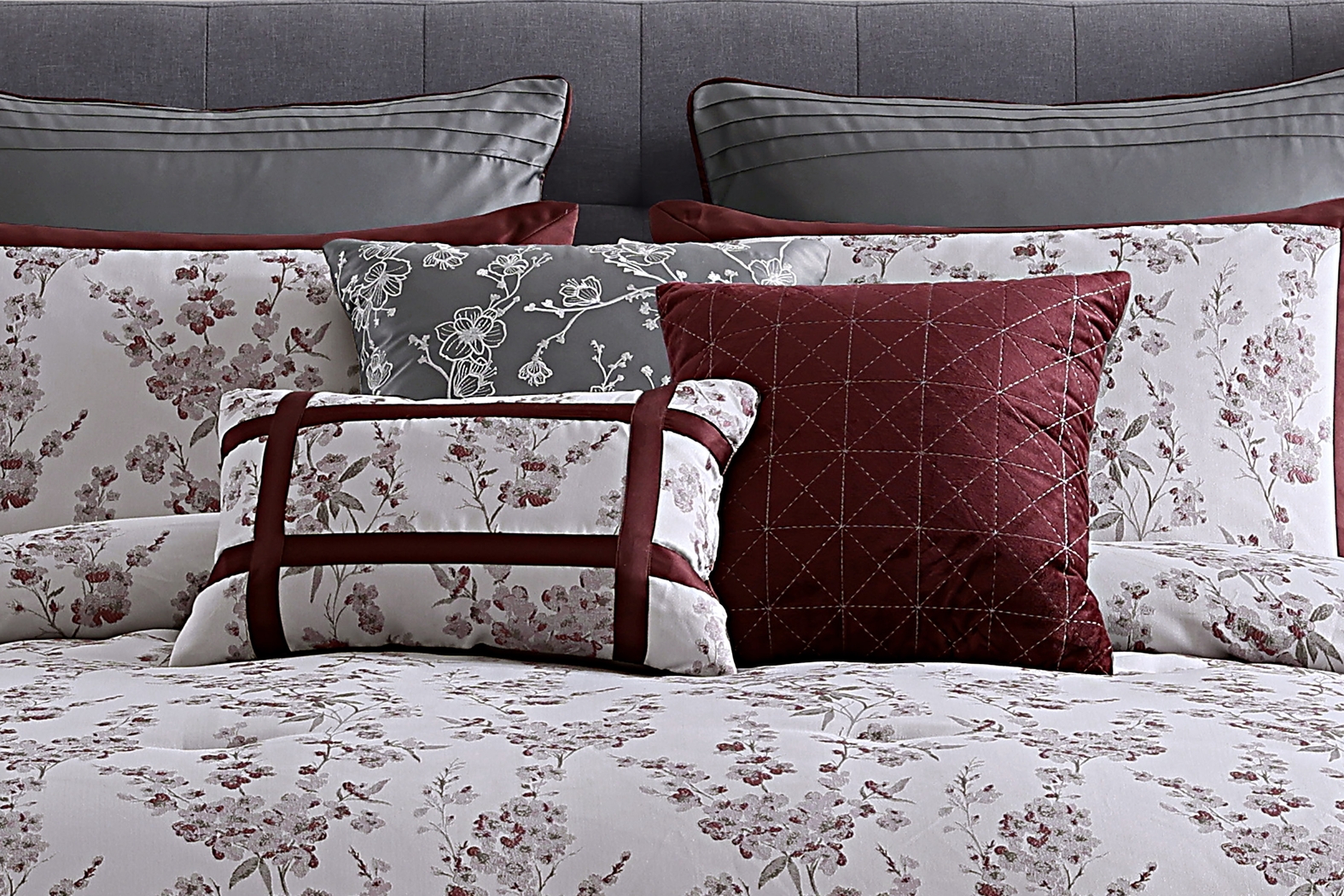 Morlom Burgundy 9 Pc Queen Comforter Set - Thumbnail - Image 6