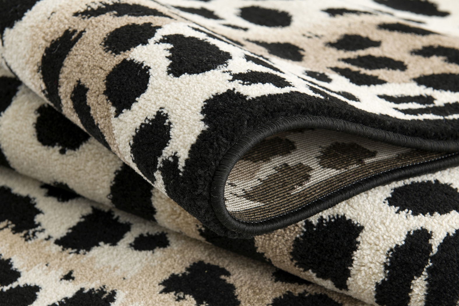 Mossycup Brown 5'3 x 7'6 Rug - Thumbnail - Image 3