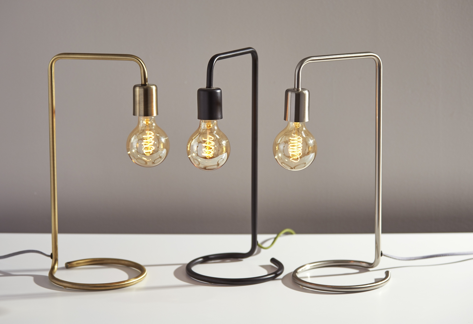 Moyer Brass Lamp - Thumbnail - Image 2