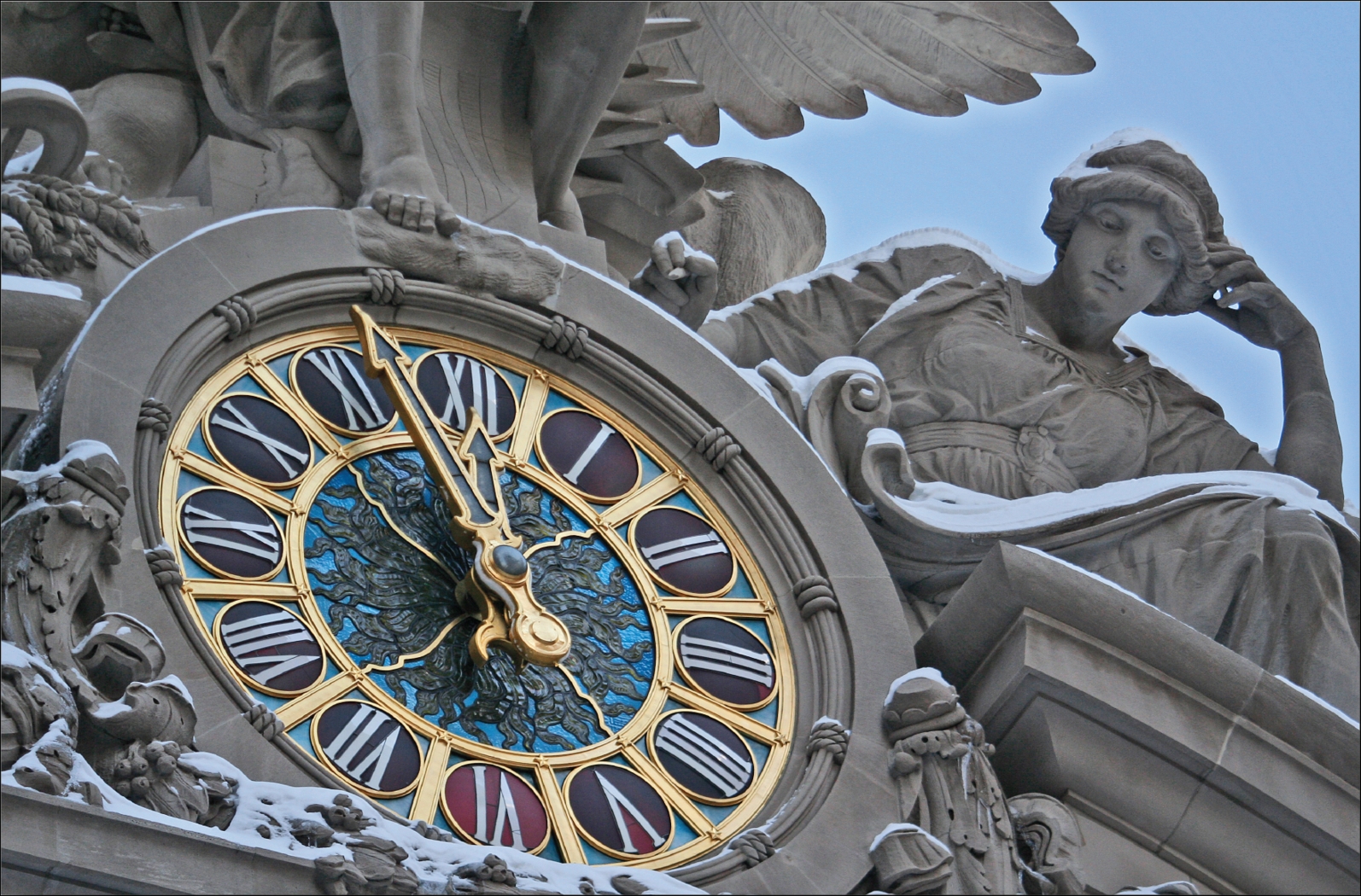 MTA Grand Central Clock Gray Canvas Artwork - Thumbnail - Image 1