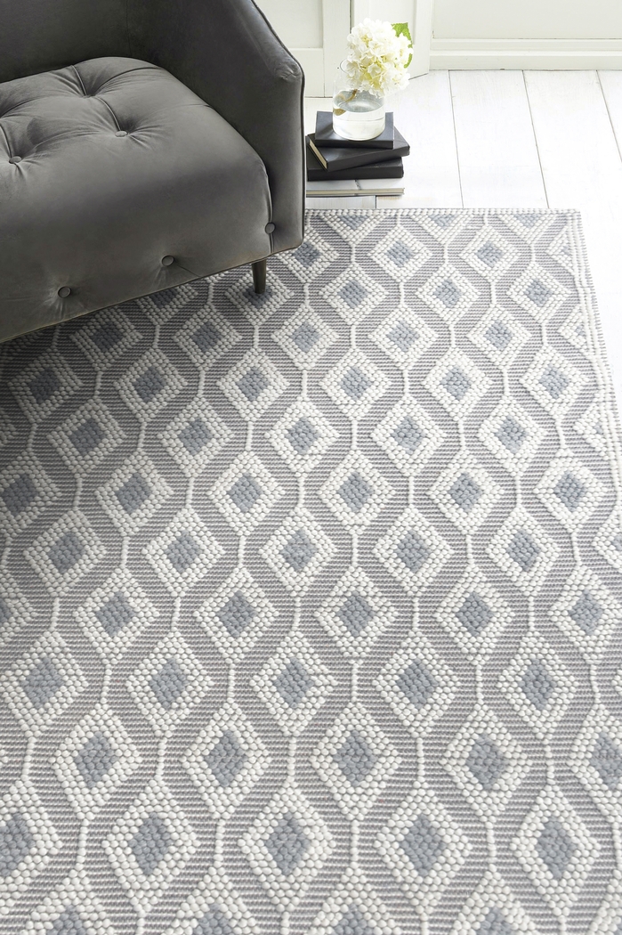 Mulsby Ivory 5' x 7' Rug - Thumbnail - Image 2