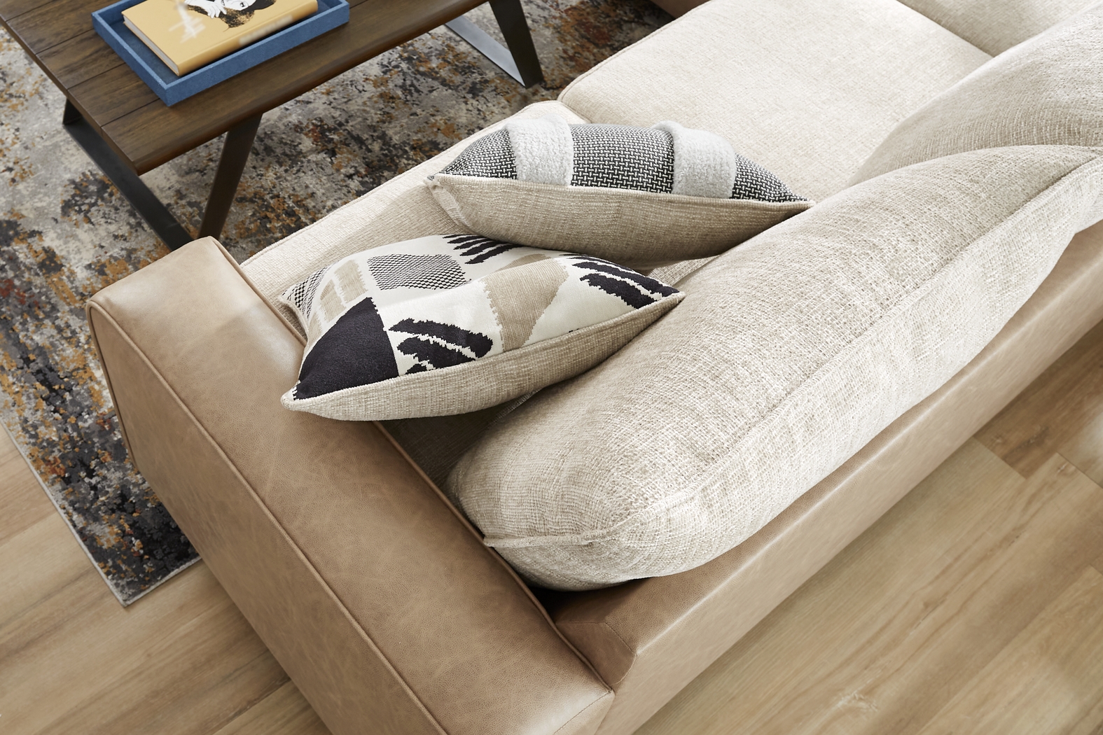 Murphy Beige 6 Pc Sectional Living Room - Thumbnail - Image 5