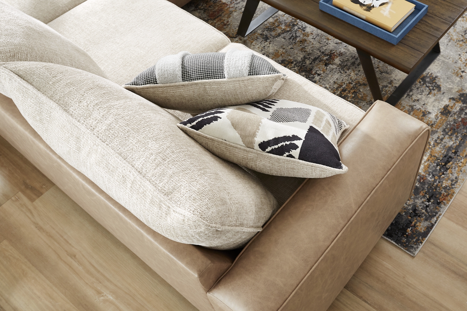 Murphy Beige 6 Pc Sectional Living Room - Thumbnail - Image 5