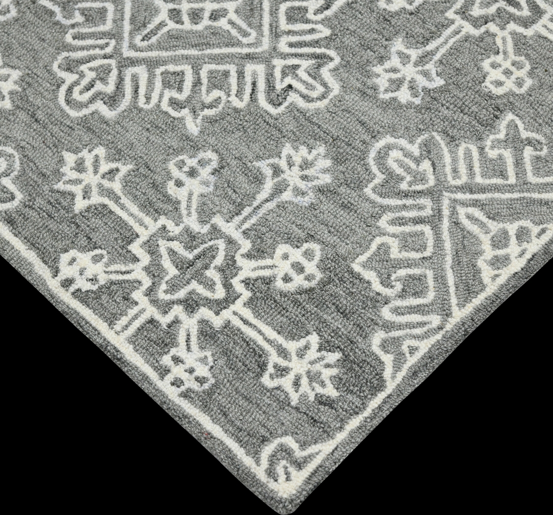 Nadra Gray 7'6 x 9'6 Rug - Thumbnail - Image 7