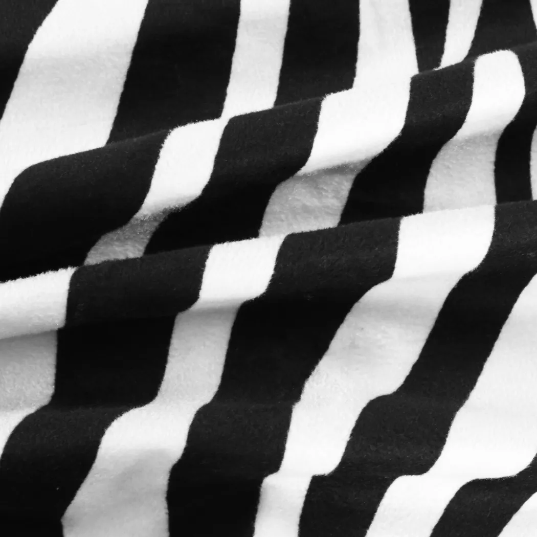 Nairosi Black/White Pillow, Set of 2 - Thumbnail - Image 6