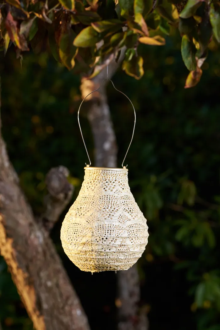 Namiko Pearl Outdoor Solar Lantern - Thumbnail - Image 4